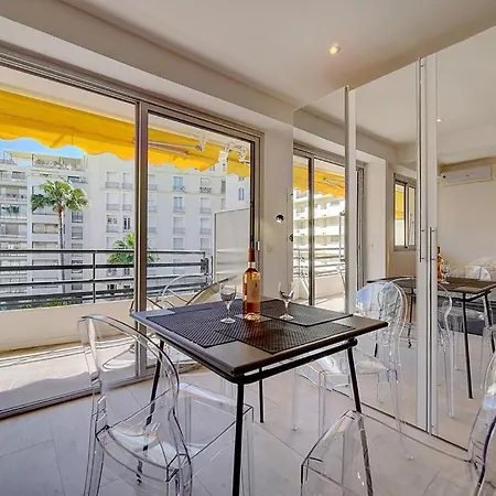 Moderne Et Lumineux Proche Croisette A0b132 * Cannes