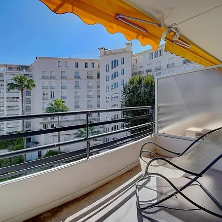 Moderne Et Lumineux Proche Croisette A0b132 * Cannes