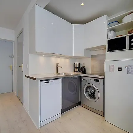 Moderne Et Lumineux Proche Croisette A0b132 Cannes